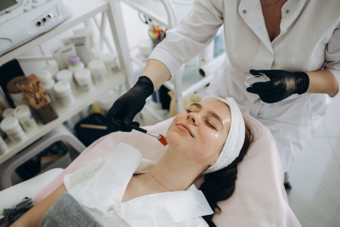 Melanage Peels in Reston
